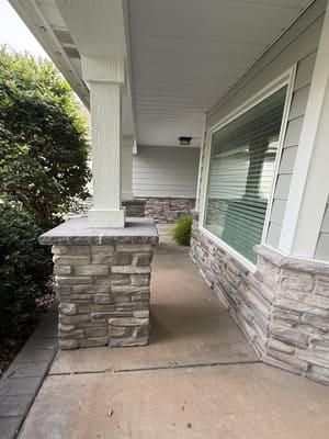 {{ custom_values.service_2 }} in {{custom_values.area_3})