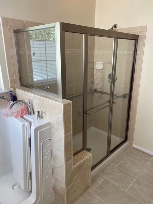 Framed Brushed Nickel 4-piece shower