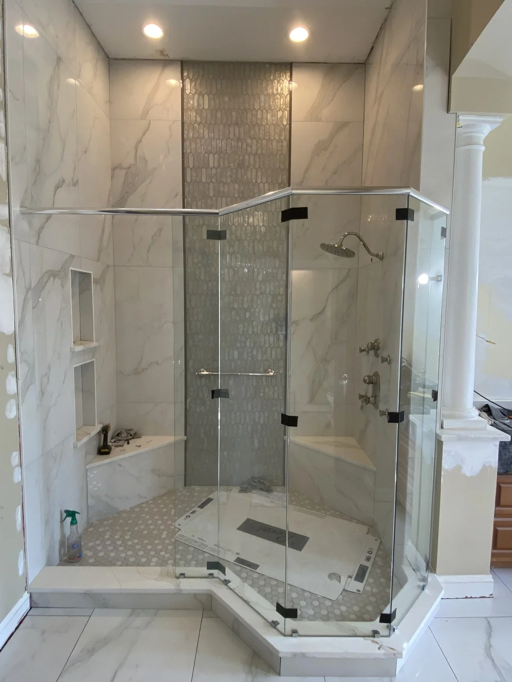 Octagonal shower