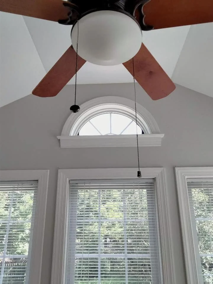 Semicircle window with muntins