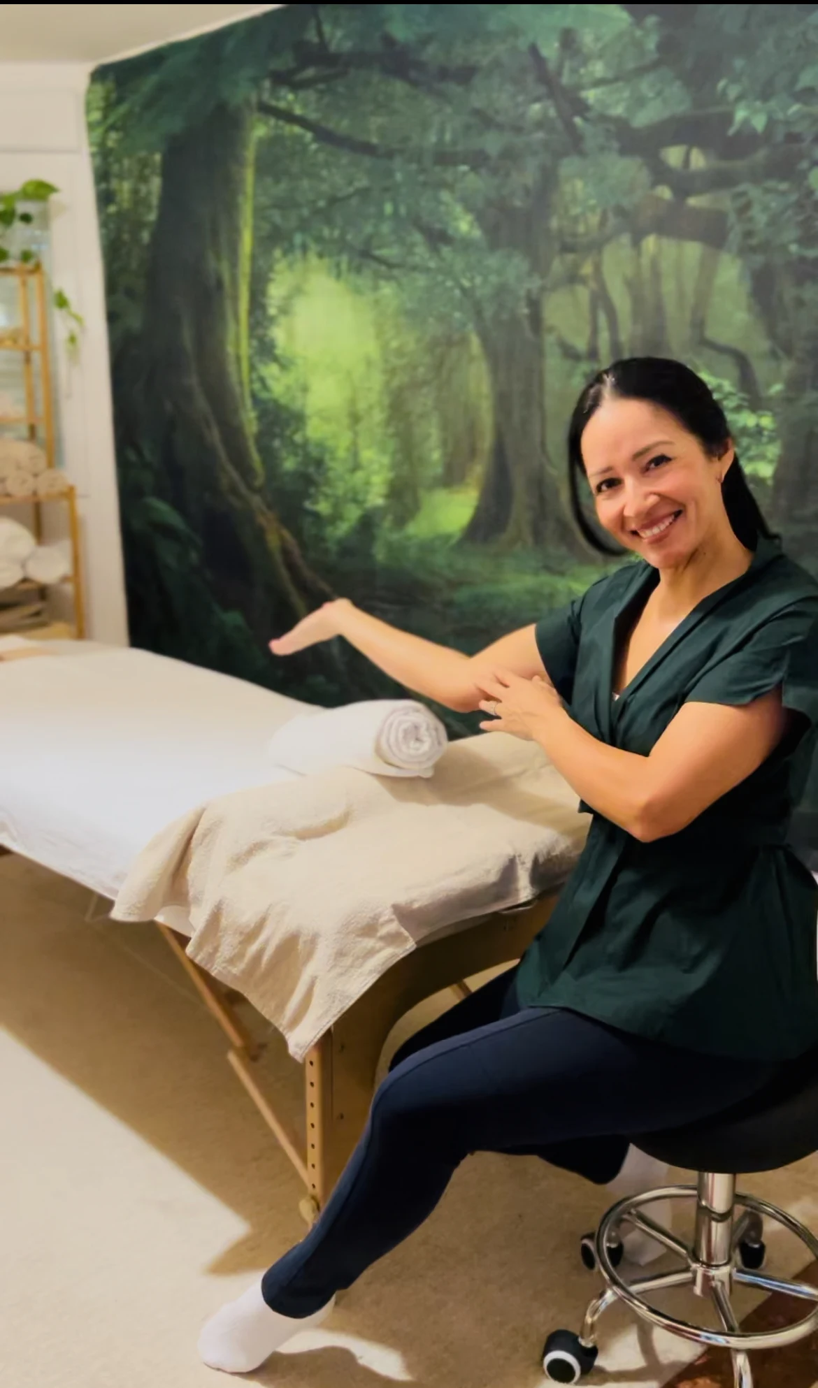 Maribel en la cabina de YRUPÉ