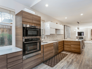 {{ custom_values.service_1 }} in {{custom_values.area_5})