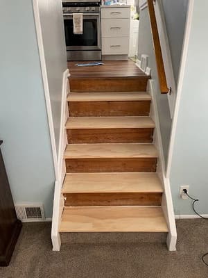 {{ custom_values.service_4 }} in {{custom_values.area_6})