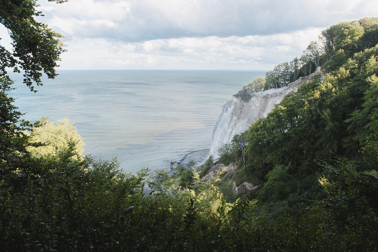 Reisfotografie van Denemarken met Møns Klint, Kopenhagen, Nyhavn, Vesterbro, Christiania, CopenHill, Roskilde, Kolding Fjord en karakteristieke Deense landschappen. Reisfotografie van Denemarken met Møns Klint, Kopenhagen, Nyhavn, Vesterbro, Christiania, CopenHill, Roskilde, Kolding Fjord en karakteristieke Deense landschappen.