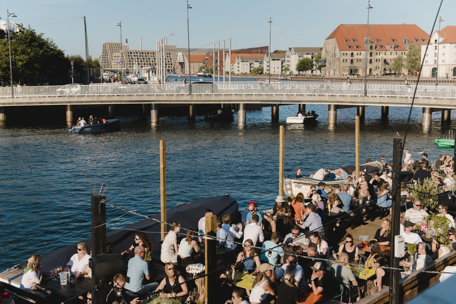 Reisfotografie van Denemarken met Møns Klint, Kopenhagen, Nyhavn, Vesterbro, Christiania, CopenHill, Roskilde, Kolding Fjord en karakteristieke Deense landschappen. Reisfotografie van Denemarken met Møns Klint, Kopenhagen, Nyhavn, Vesterbro, Christiania, CopenHill, Roskilde, Kolding Fjord en karakteristieke Deense landschappen.