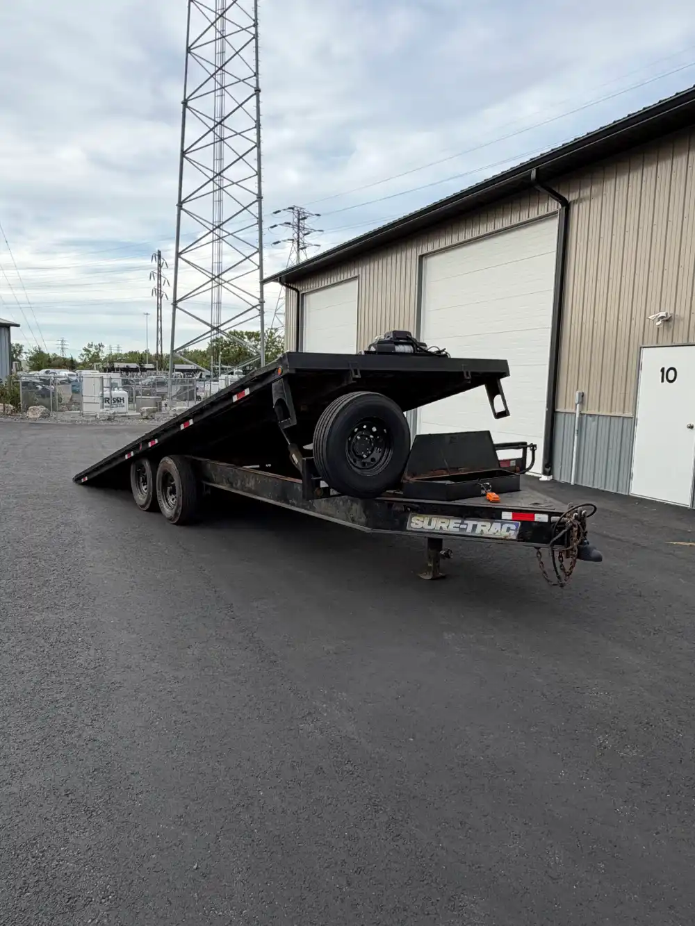 22' Deckover Tilt Trailer photo 5