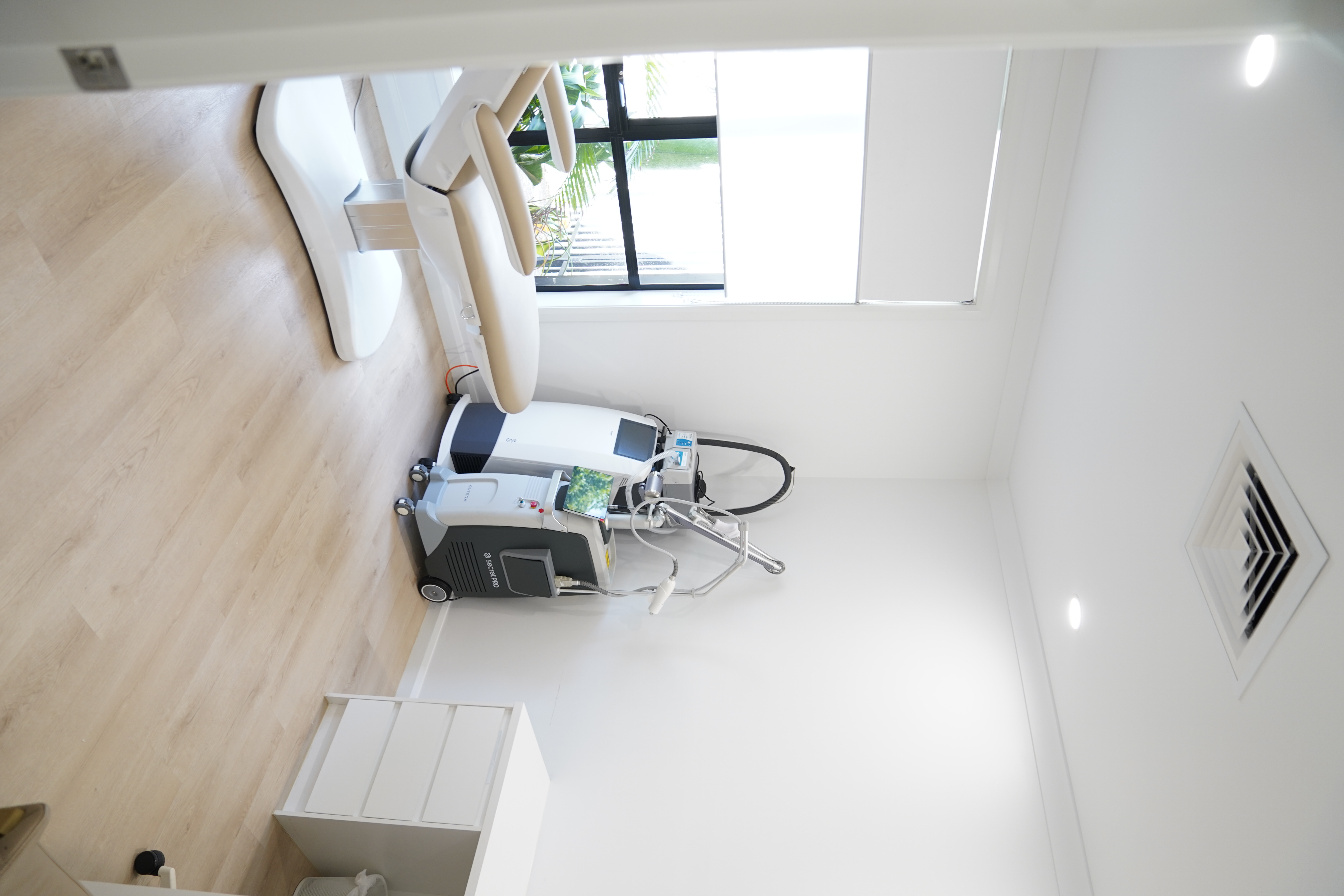Treatment room at LMC Skin and Laser