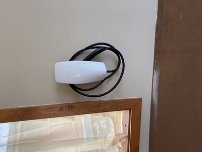 Outlets and switches in Aurora