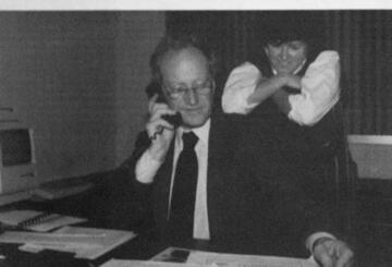 Dr. Jozef Cywinski, inventor of VEINOPLUS®, at work