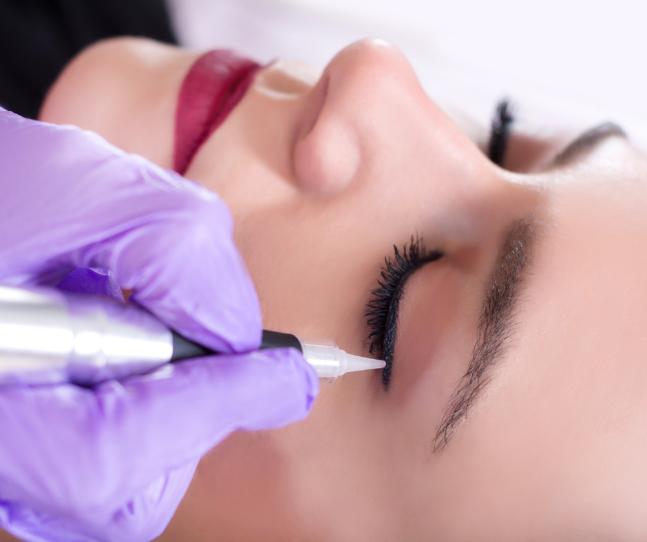 Permanent upper eyeliner by Jeannine Unwin