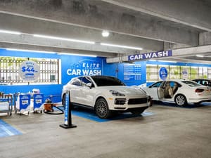 WASH AND WAX in Aventura, Florida
