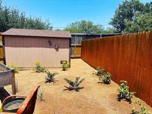 {{ custom_values.service_3 }} in {{custom_values.area_3})