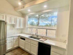 {{ custom_values.service_3 }} in {{custom_values.area_3})