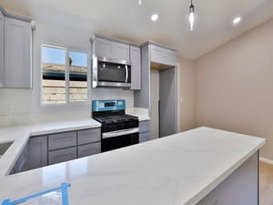 {{ custom_values.service_3 }} in {{custom_values.area_3})