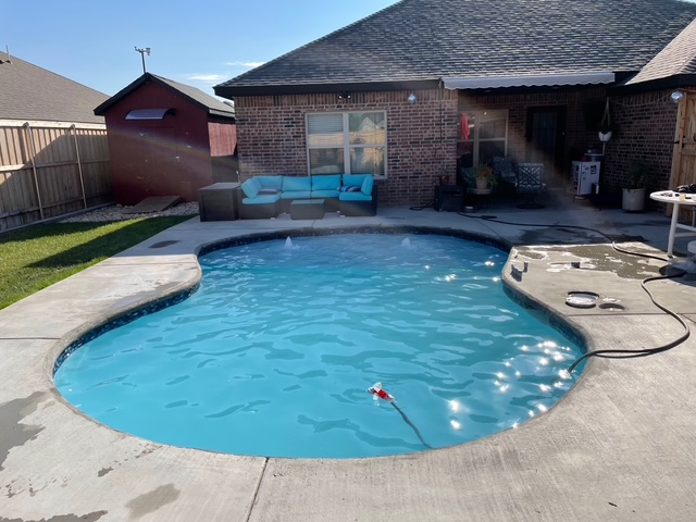  Fiberglass Pool installation