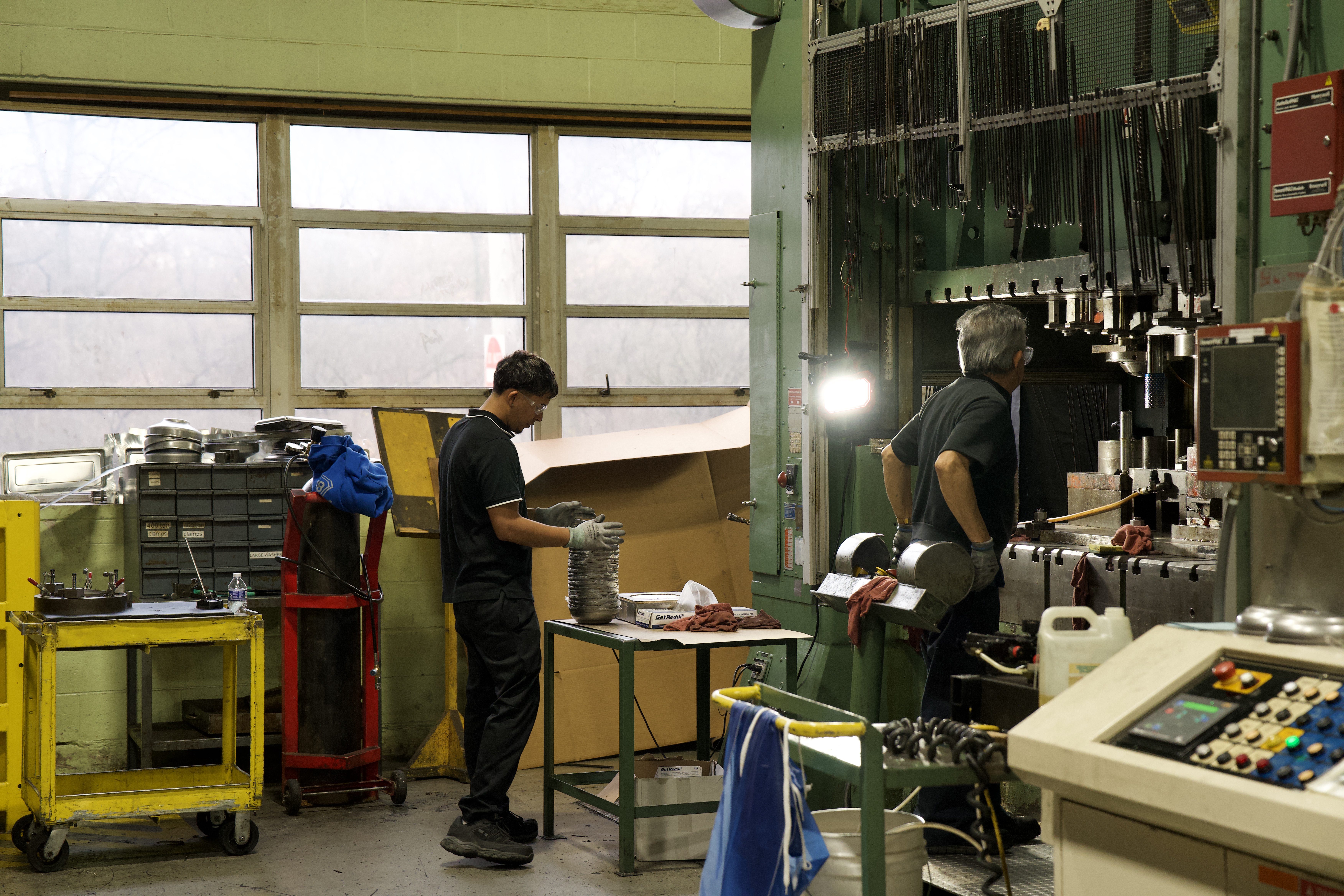 Manor Tool metal stamping for oil and gas — Schiller Park, IL