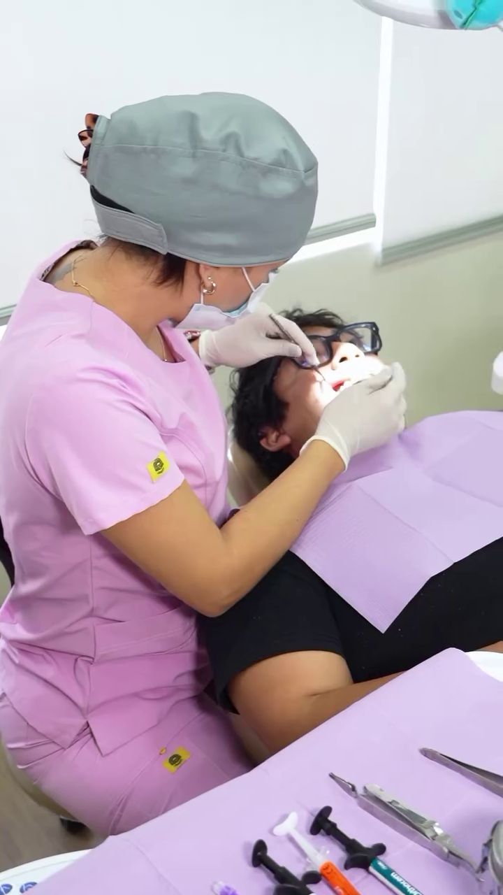 Limpieza dental en Garpas Dent