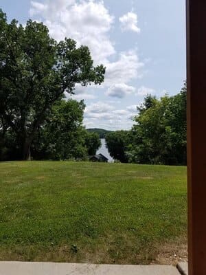 {{ custom_values.service_4 }} in {{custom_values.area_1})