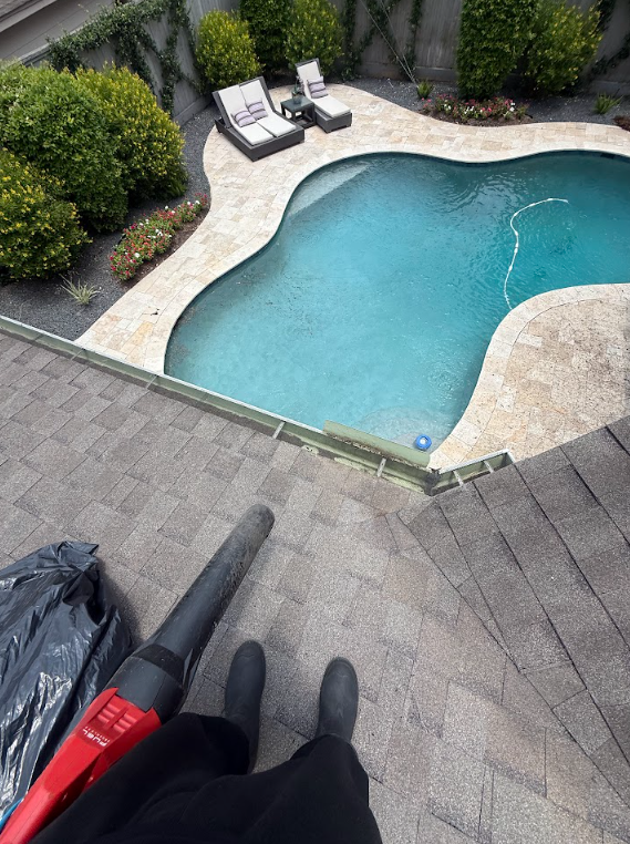 Memorial Gutter Cleaning