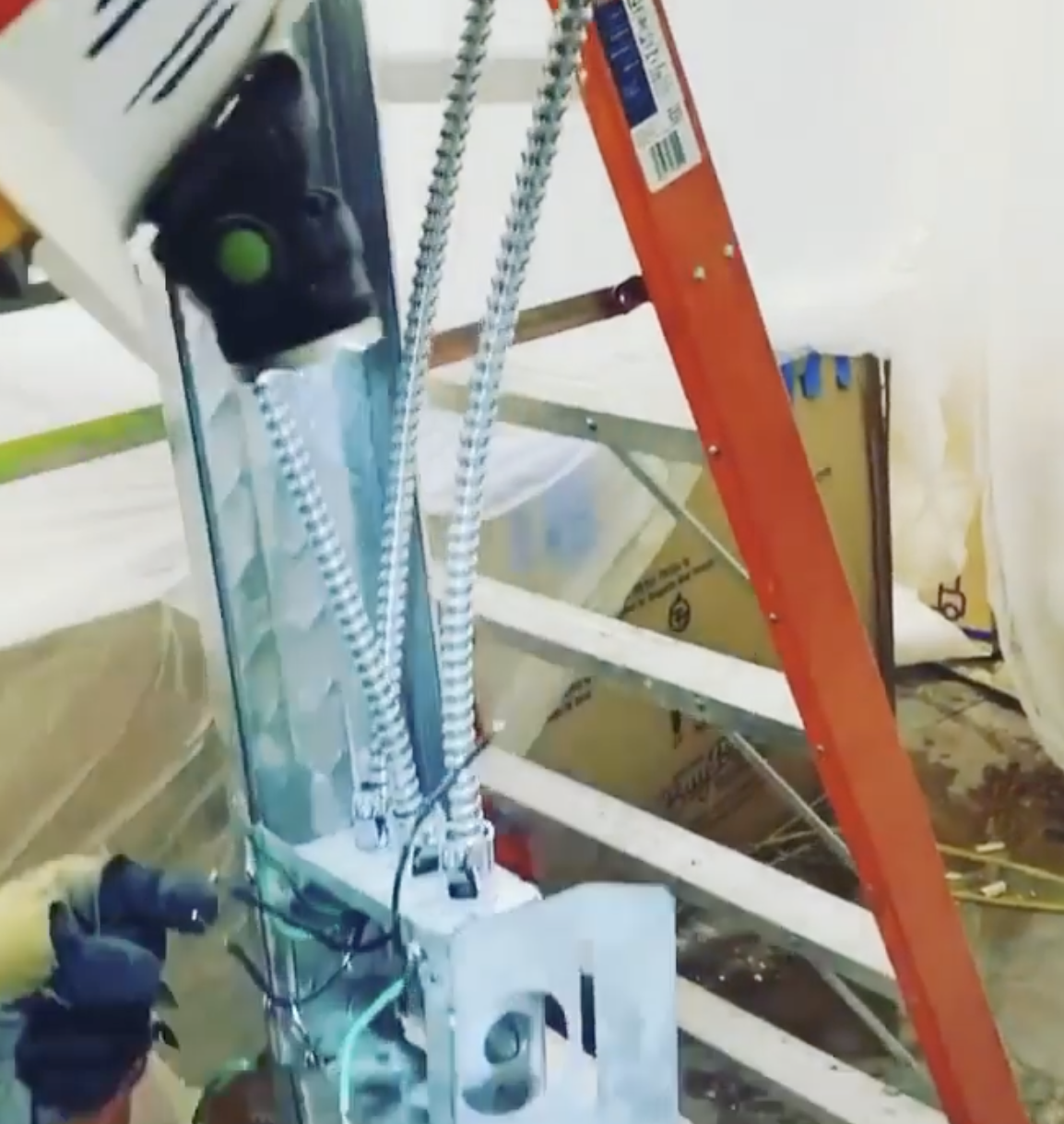 {{ custom_values.service_1 }} in {{custom_values.biz_area_1})