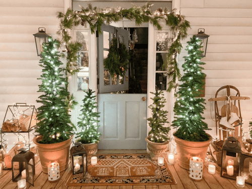 Hamilton Holiday Decorating