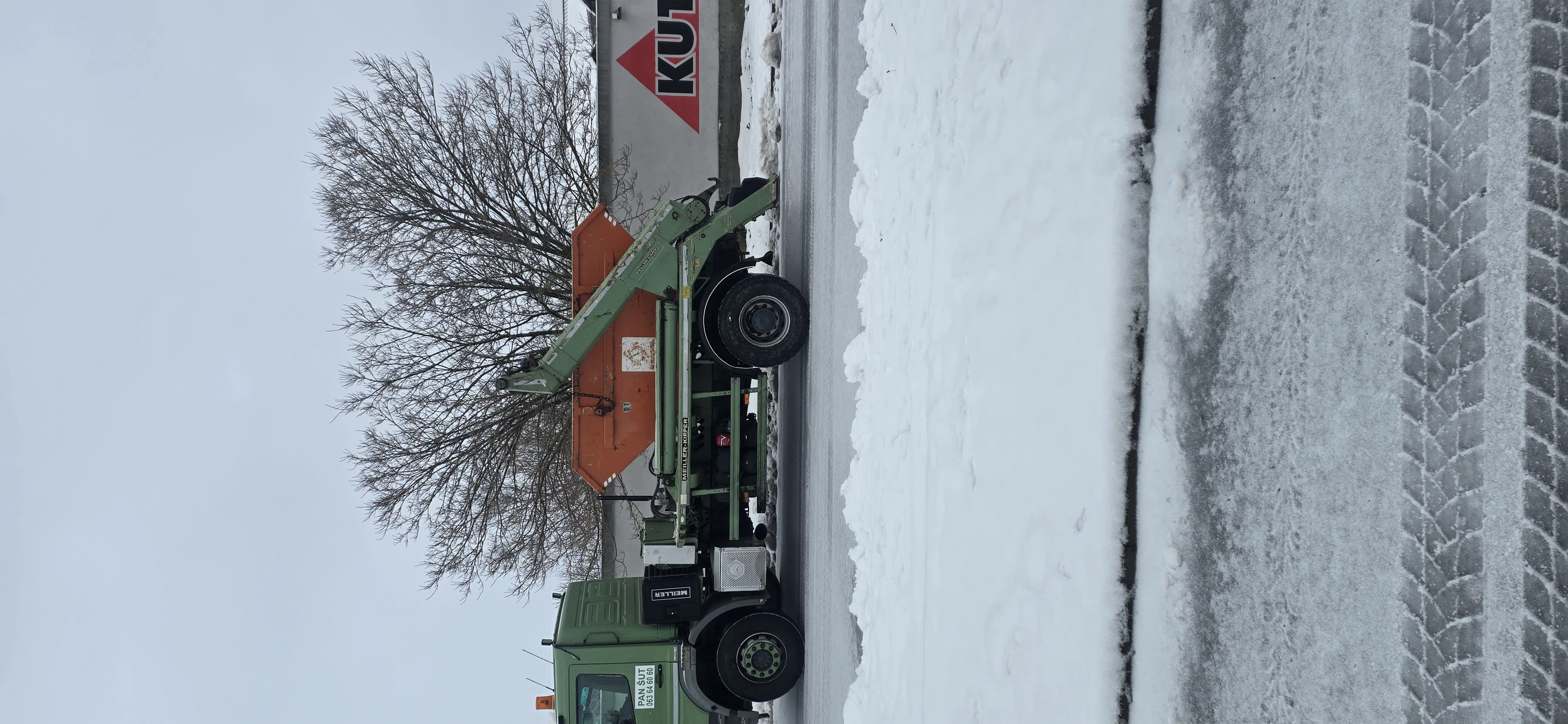 {{ custom_values.service_1 }} in {{custom_values.biz_area_1})