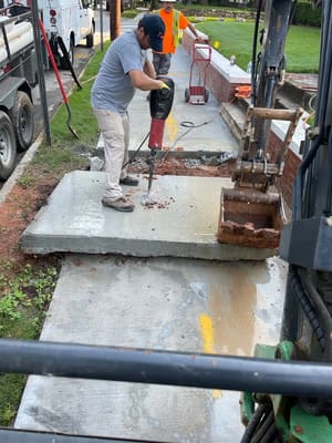 {{ custom_values.service_1 }} in {{custom_values.area_1})