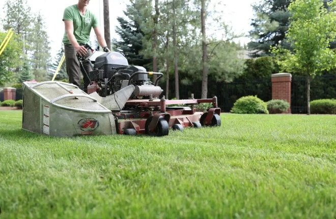Austin, TX Weekly Lawn Mowing