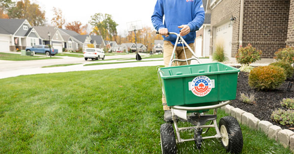 Montgomery, TX Fertilization & Weed Control