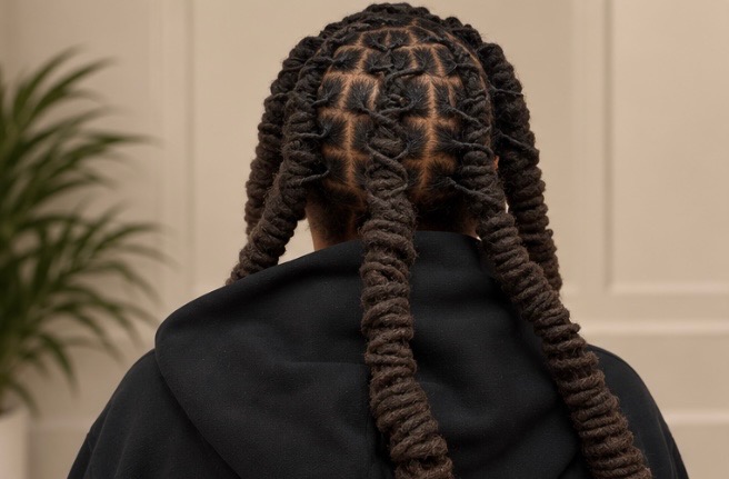 Loc petal style, back view