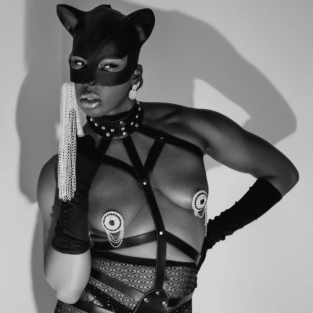 woman dressed in burlesque fashion