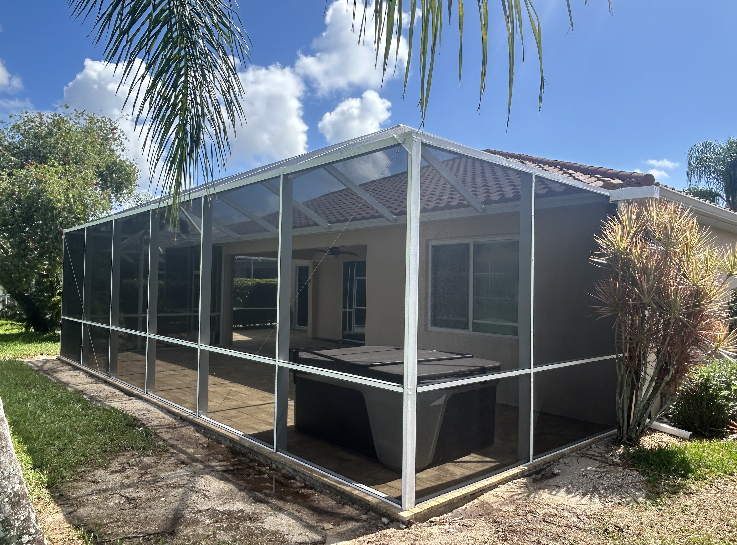 Lanai Rescreening Clips Lanai Screen Enclosures Cape Coral FL | Romano Aluminum