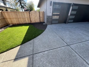 {{ custom_values.service_3 }} in {{custom_values.area_3})