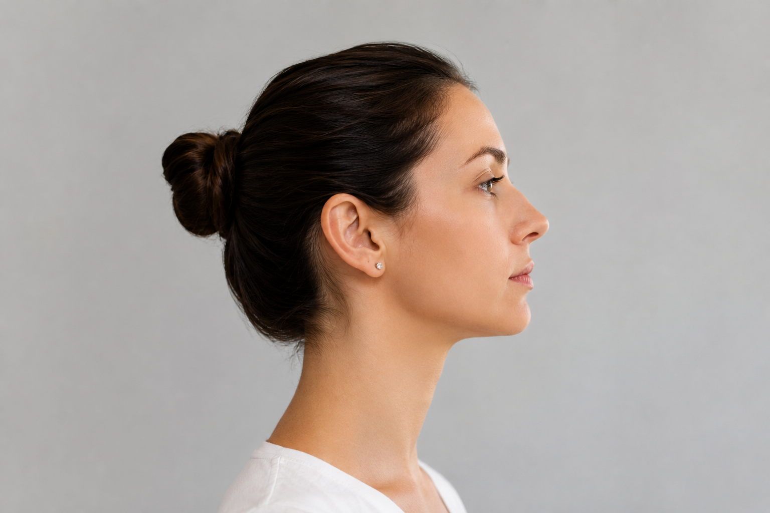 Orthodontic Relapse - Woman with healthy tongue posture and nasal breathing Orthodontic Relapse - Woman with healthy tongue posture and nasal breathing
