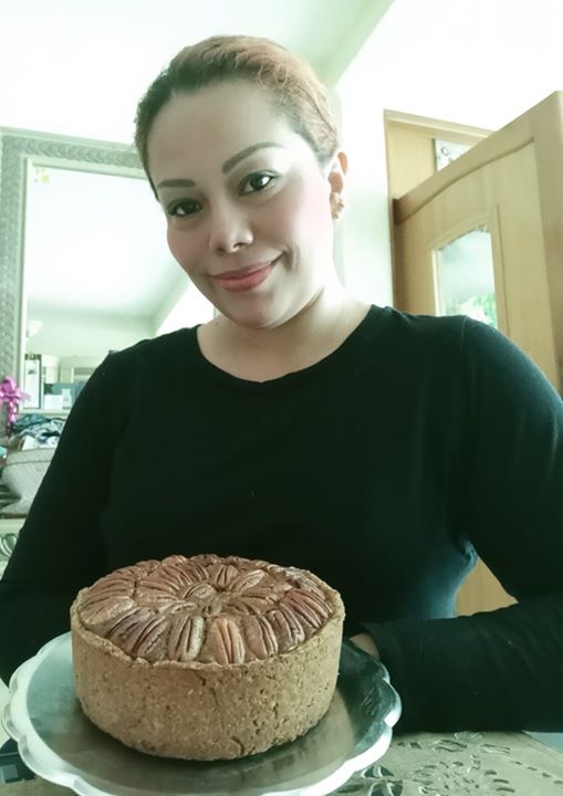 Alumna Chefs de Corazón con su postre