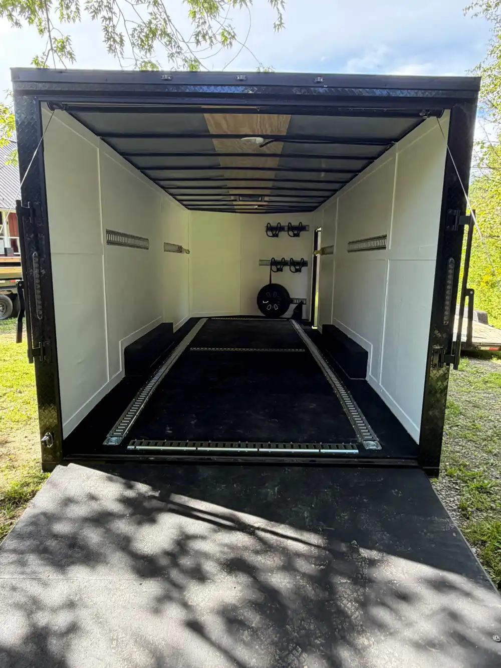 Enclosed Trailer - view 2