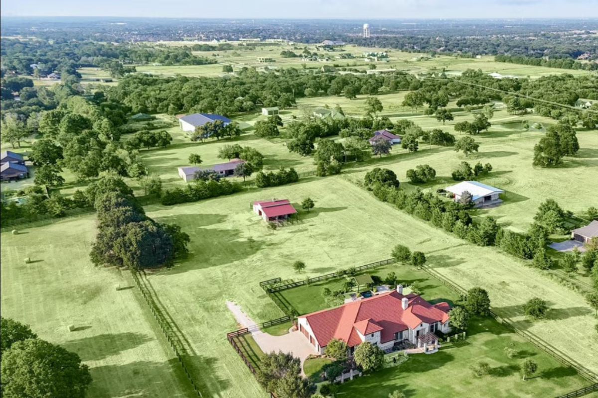 Acreage homes and open land in Argyle TX Acreage homes and open land in Argyle TX