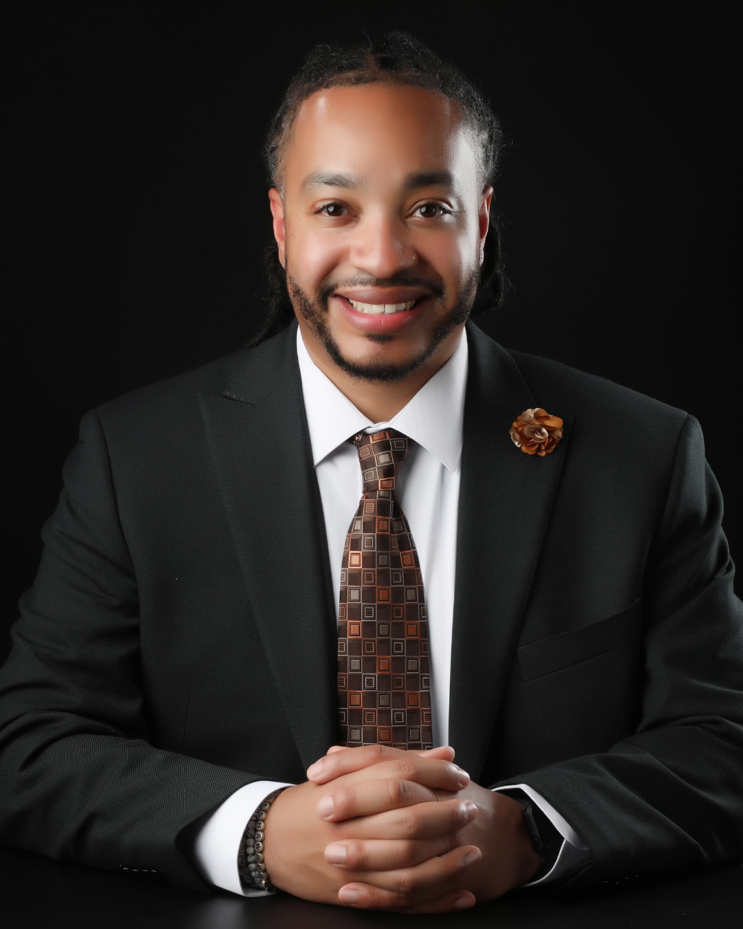 Dr. De’Shawn Washington, education leadership and literacy expert speaker