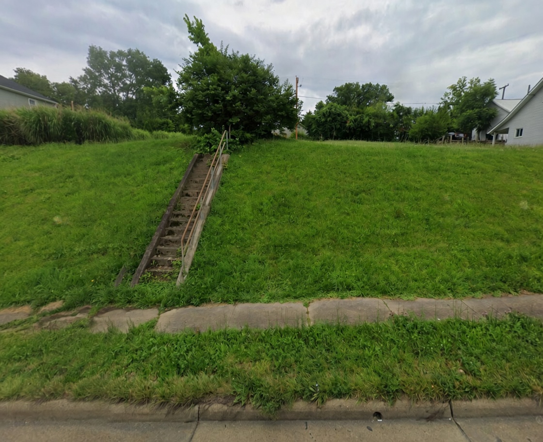 506 Adair Ave lot