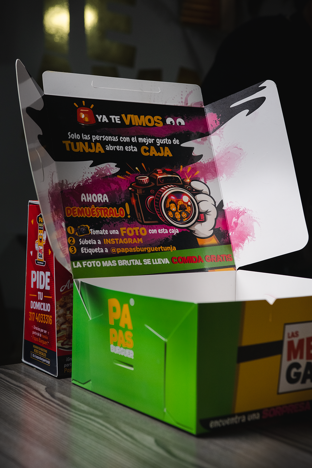 Caja de domicilio Papasburguer