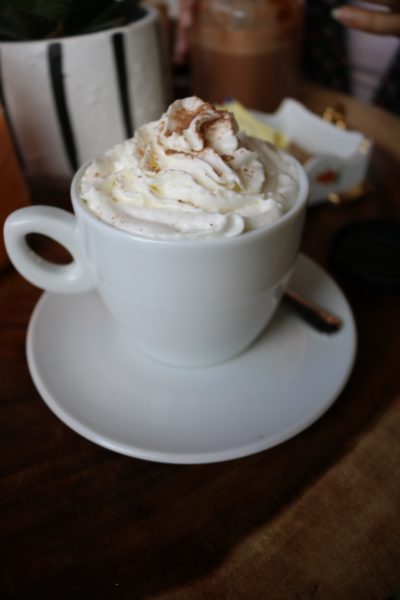 white-ceramic-cup
