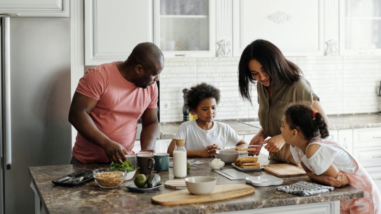 family-making-breakfast