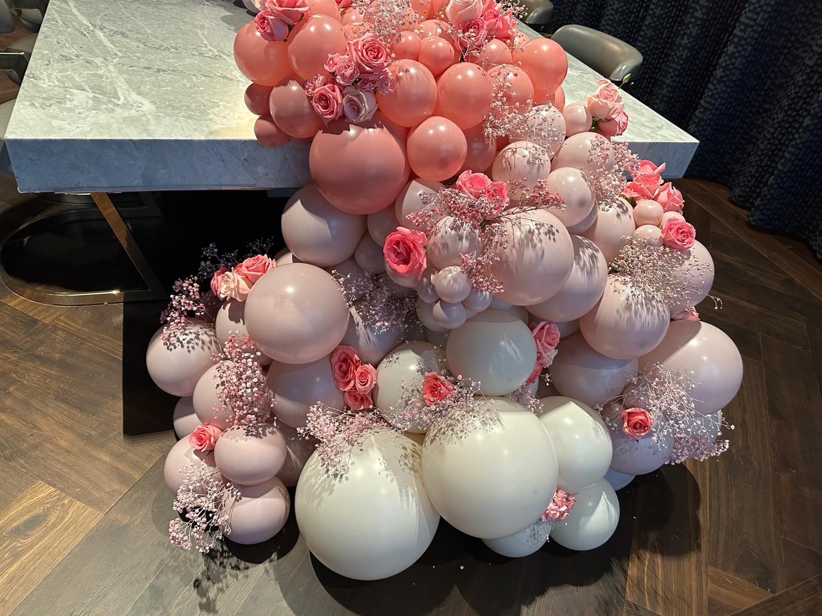 Cascading Balloon Runner at a VIP Creations event
