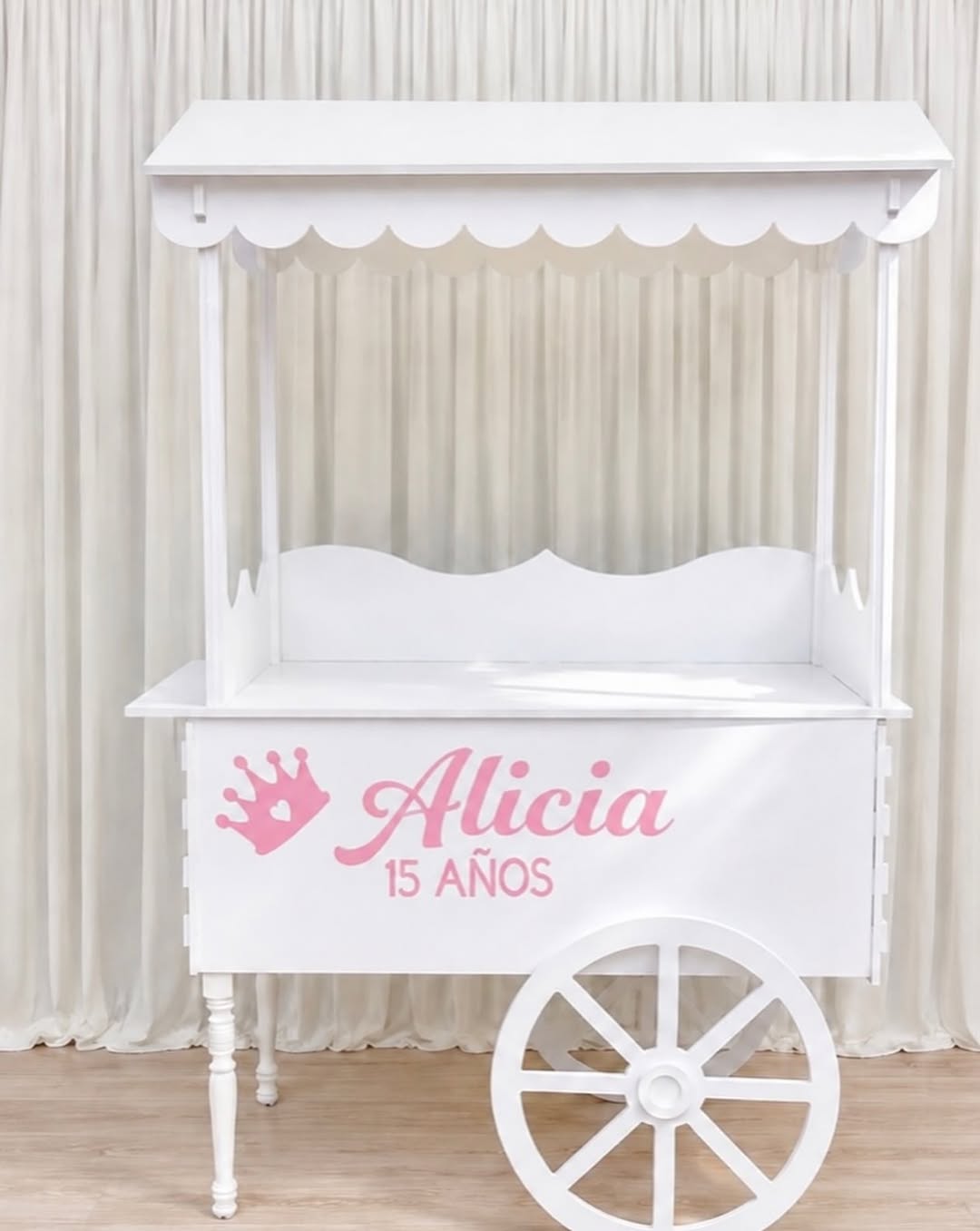 Quinceañera Cart at a VIP Creations event