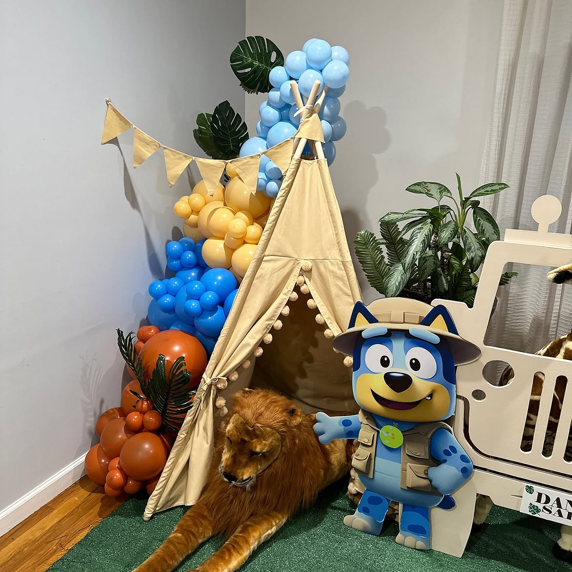 Safari Adventure Birthday at a VIP Creations event