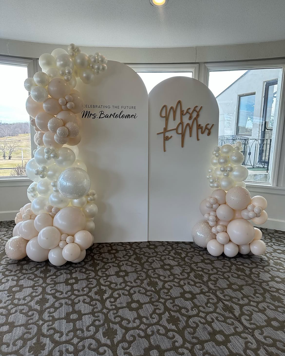 Prosecco & Pearls at a VIP Creations event