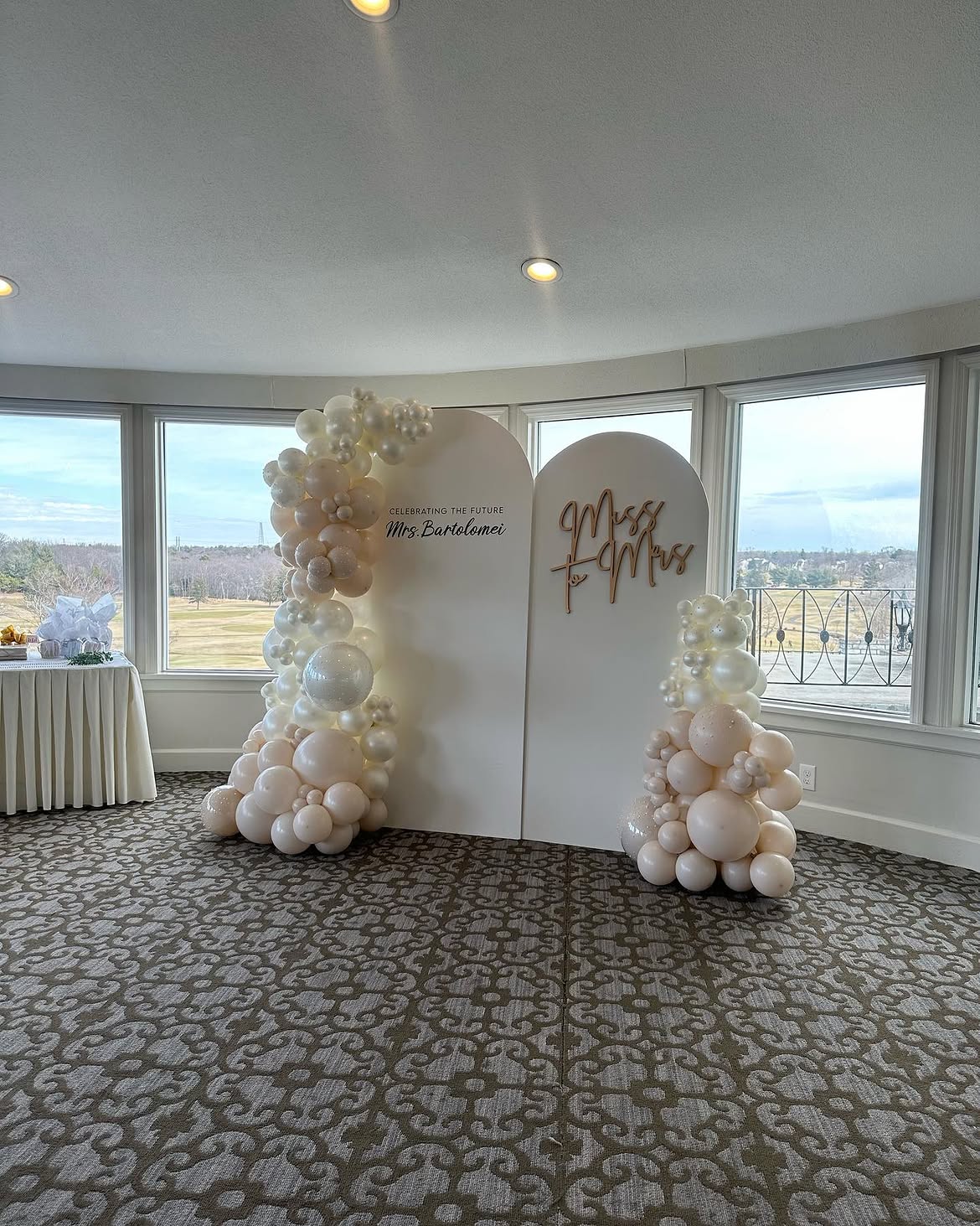 Prosecco & Pearls at a VIP Creations event