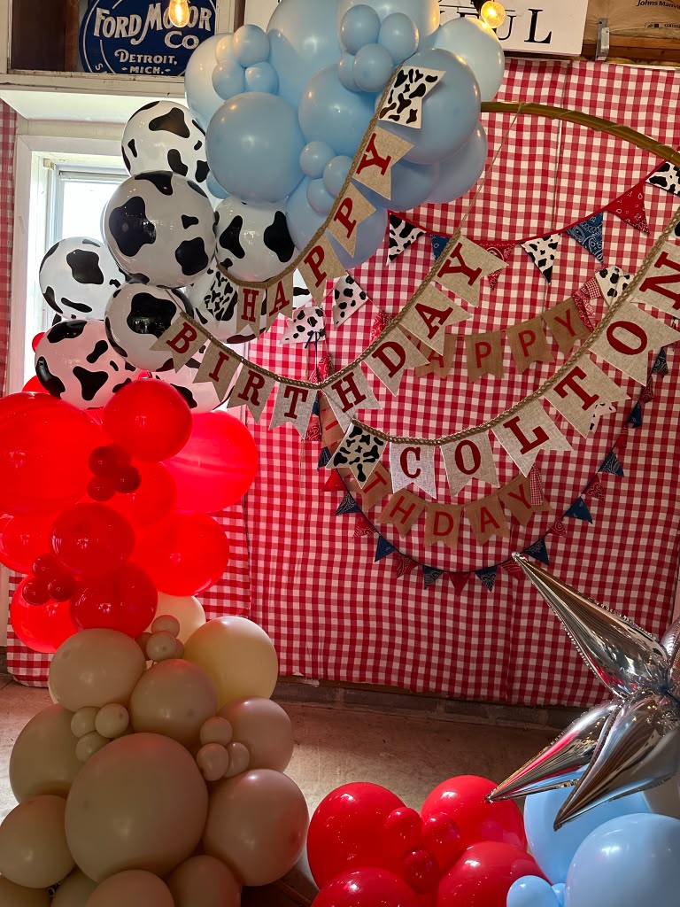 Cowboy Birthday at a VIP Creations event
