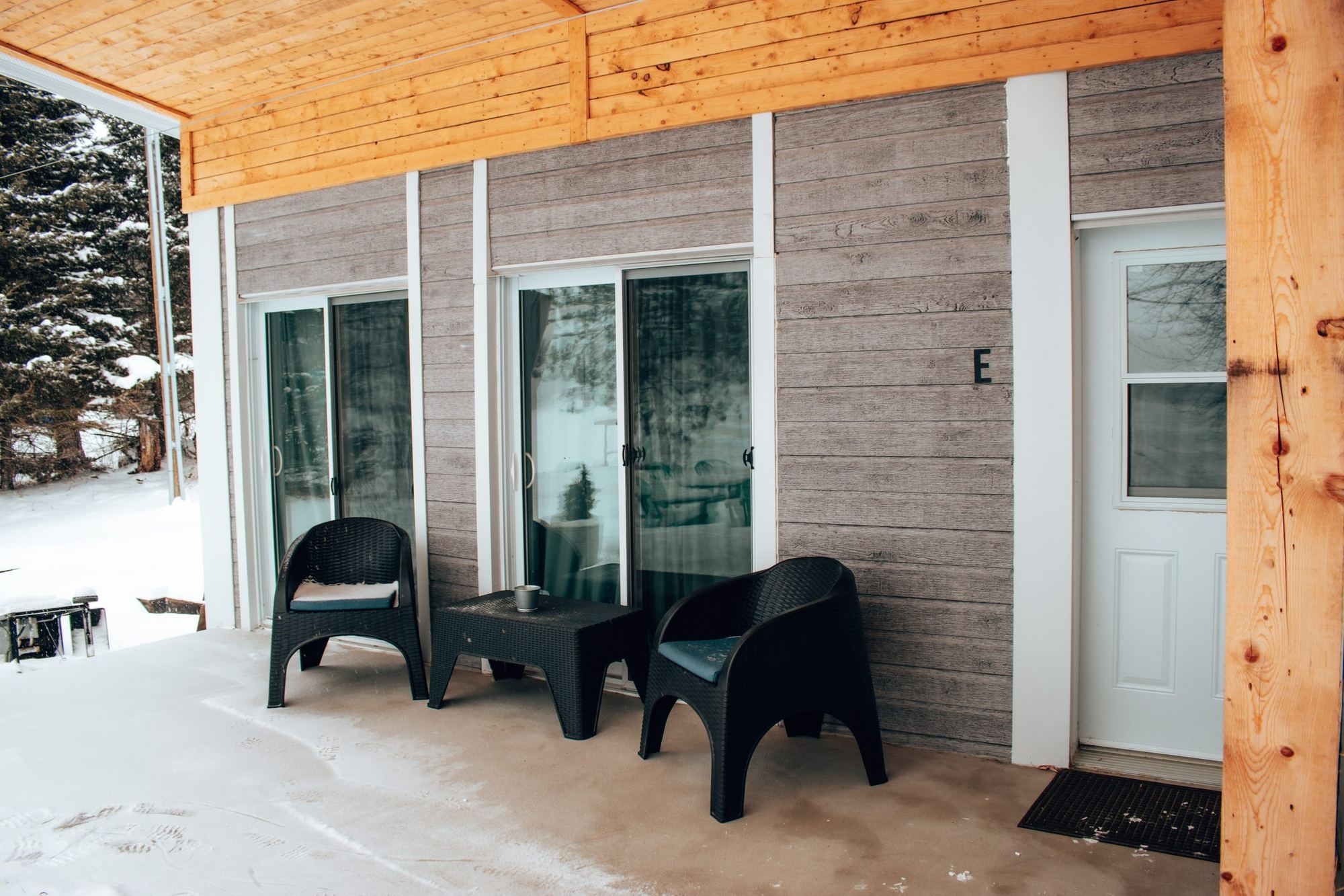 Villa E porch in winter