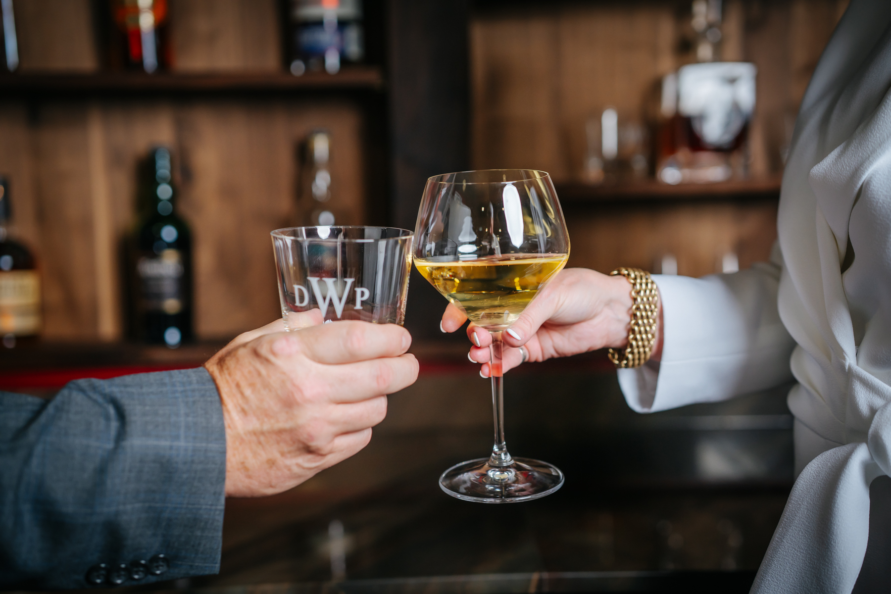 Dave and Debbie pouring wine